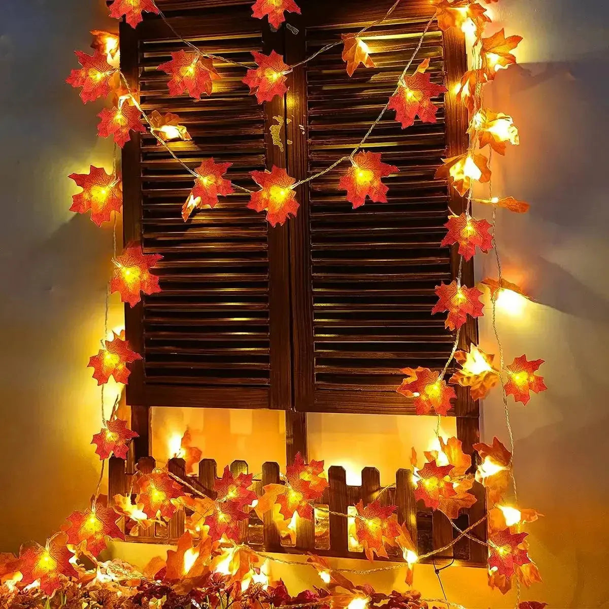 LED-Lichterkette Ahornblätter 2-6m - Warmweiße Herbst-Dekoration für Halloween & Weihnachten Wunderweltdeko