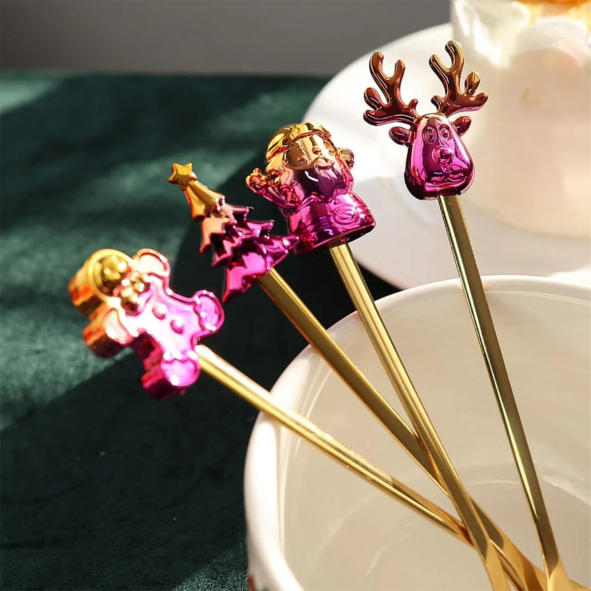 Weihnachtsbesteck 4-teilig Edelstahl - Festliche Löffel & Gabel mit Weihnachtsmotiven